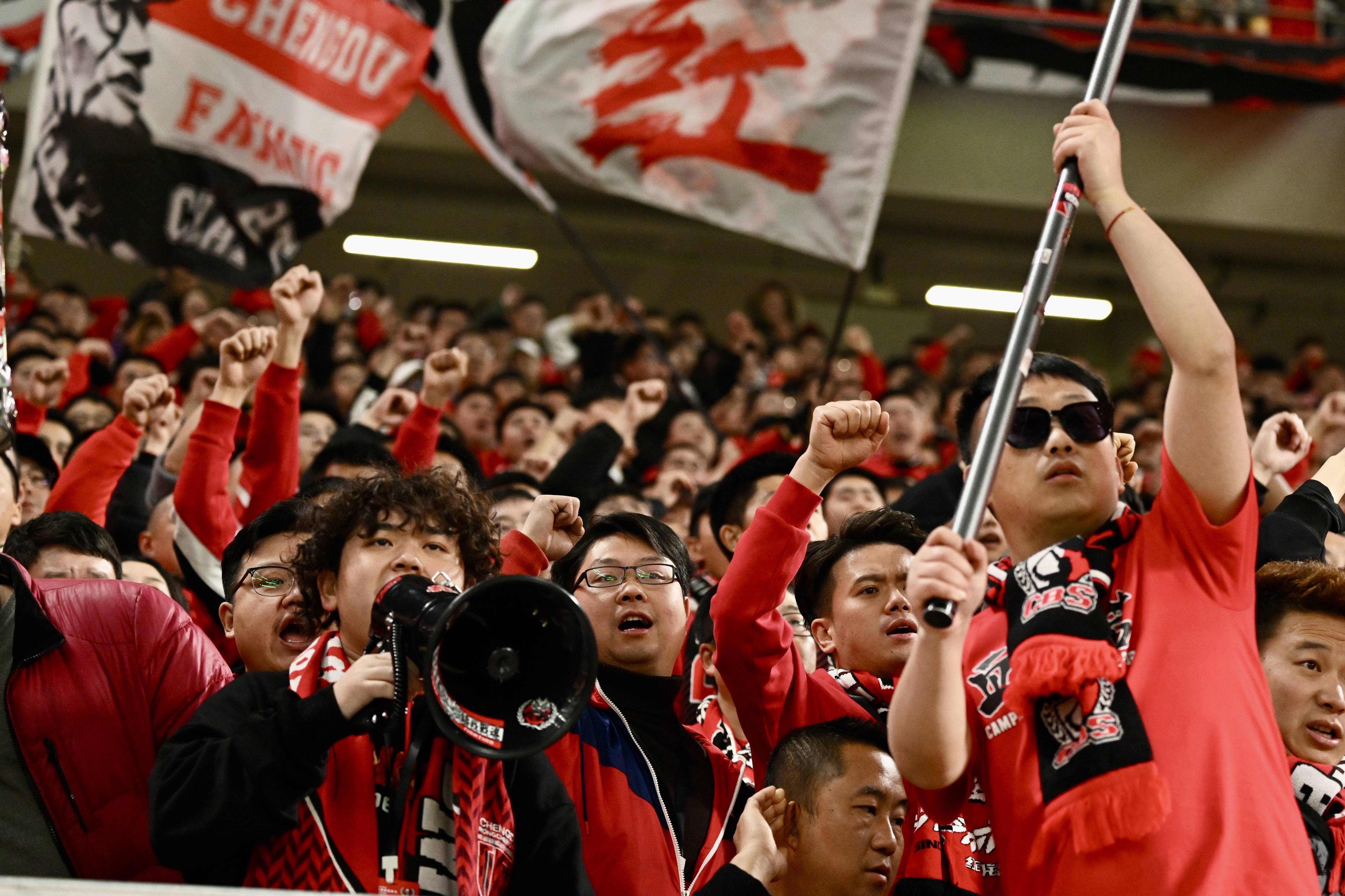 开云体育app下载-关于抢眼夺目！中超赛场上球队争夺胜利的信息