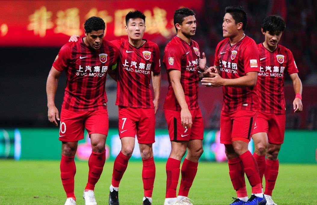 开云体育网页版-武磊攻入制胜球，上海上港完胜对手