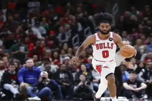 关于快船战胜公牛，保持不败战绩继续领跑西部的信息