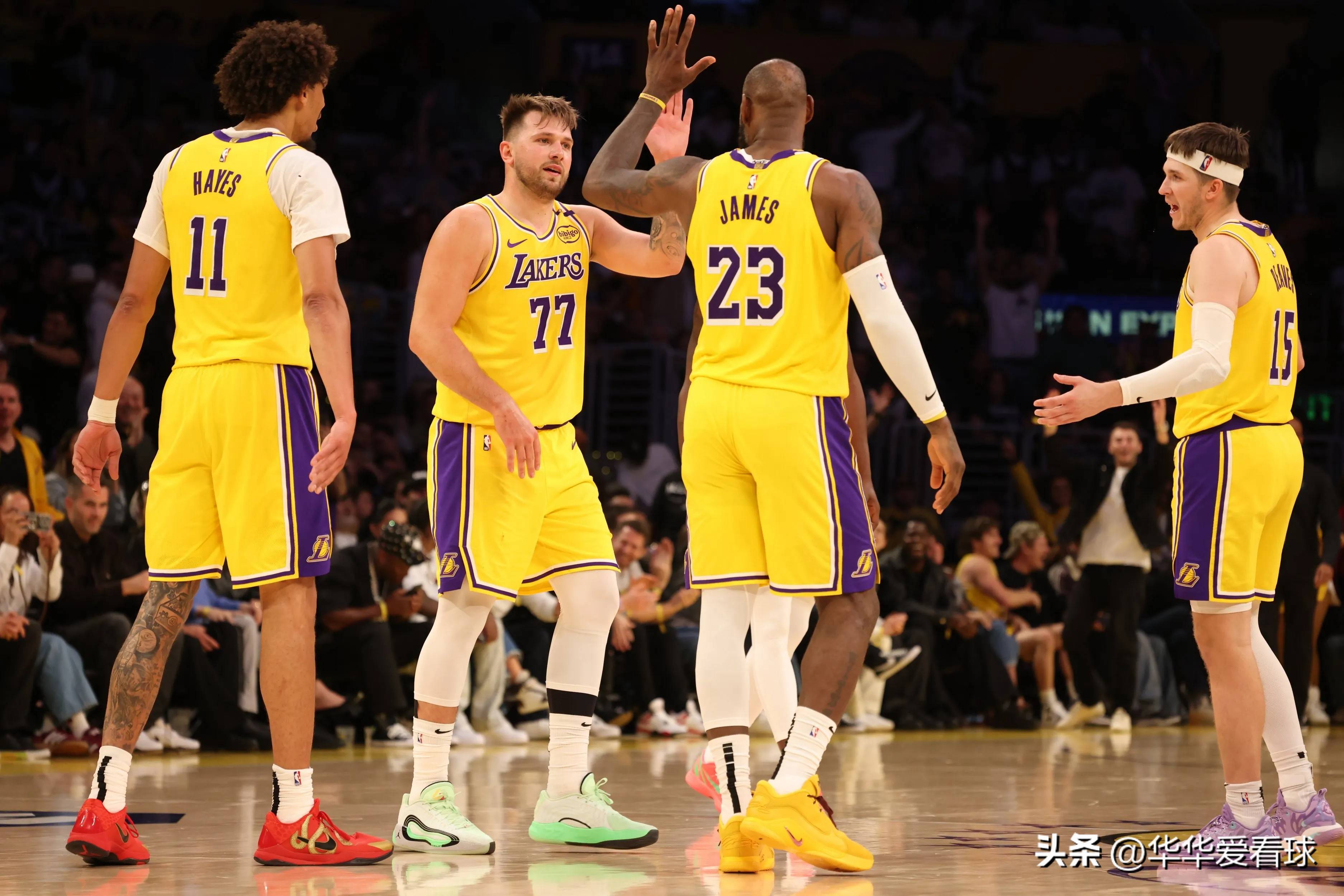 开云体育在线登录-骑士豪取湖人，连胜两场