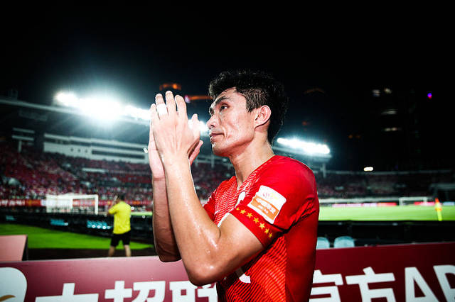 包含鹿岛鹿角辛苦获胜，望向更高目标的词条